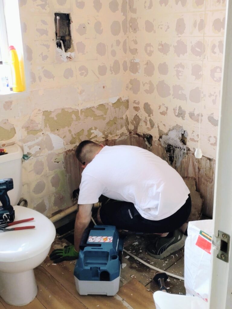 The Bedfordshire Plumber installing a bathroom in progress